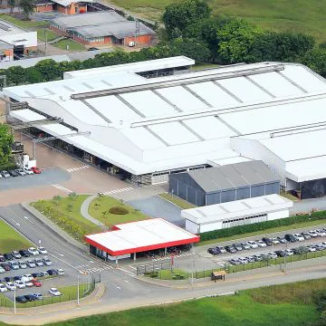 EM BUSCA DE MAIOR AQUECIMENTO DE MERCADO, A INDÚSTRIA INVESTE EM TECNOLOGIA